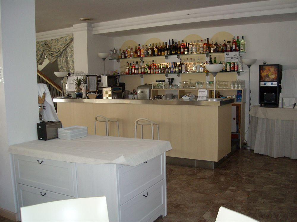 Hotel Haiti Milano Marittima Ngoại thất bức ảnh