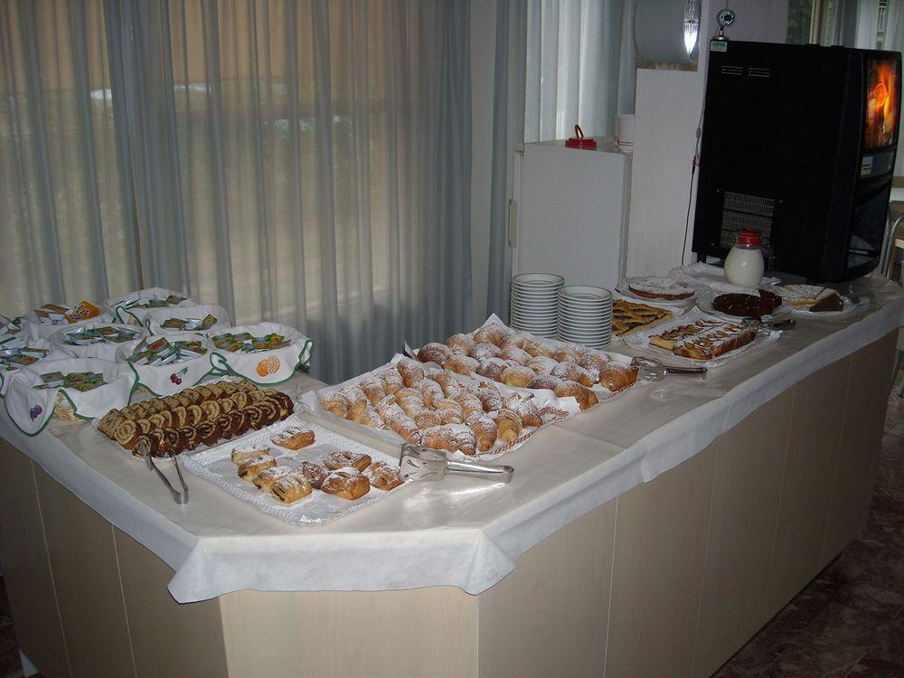 Hotel Haiti Milano Marittima Ngoại thất bức ảnh
